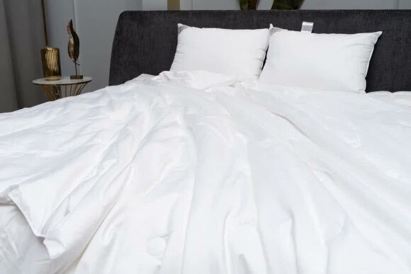 Шелковое одеяло German Grass Luxury Silk Grass, легкое