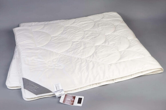 Одеяло Johann Hefel Pure Silk SD, летнее