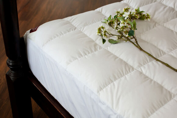 Наматрасник German Grass Mattress Down Grass с пуховым наполнителем Наматрасник German Grass Mattress Down Grass с пуховым наполнителем